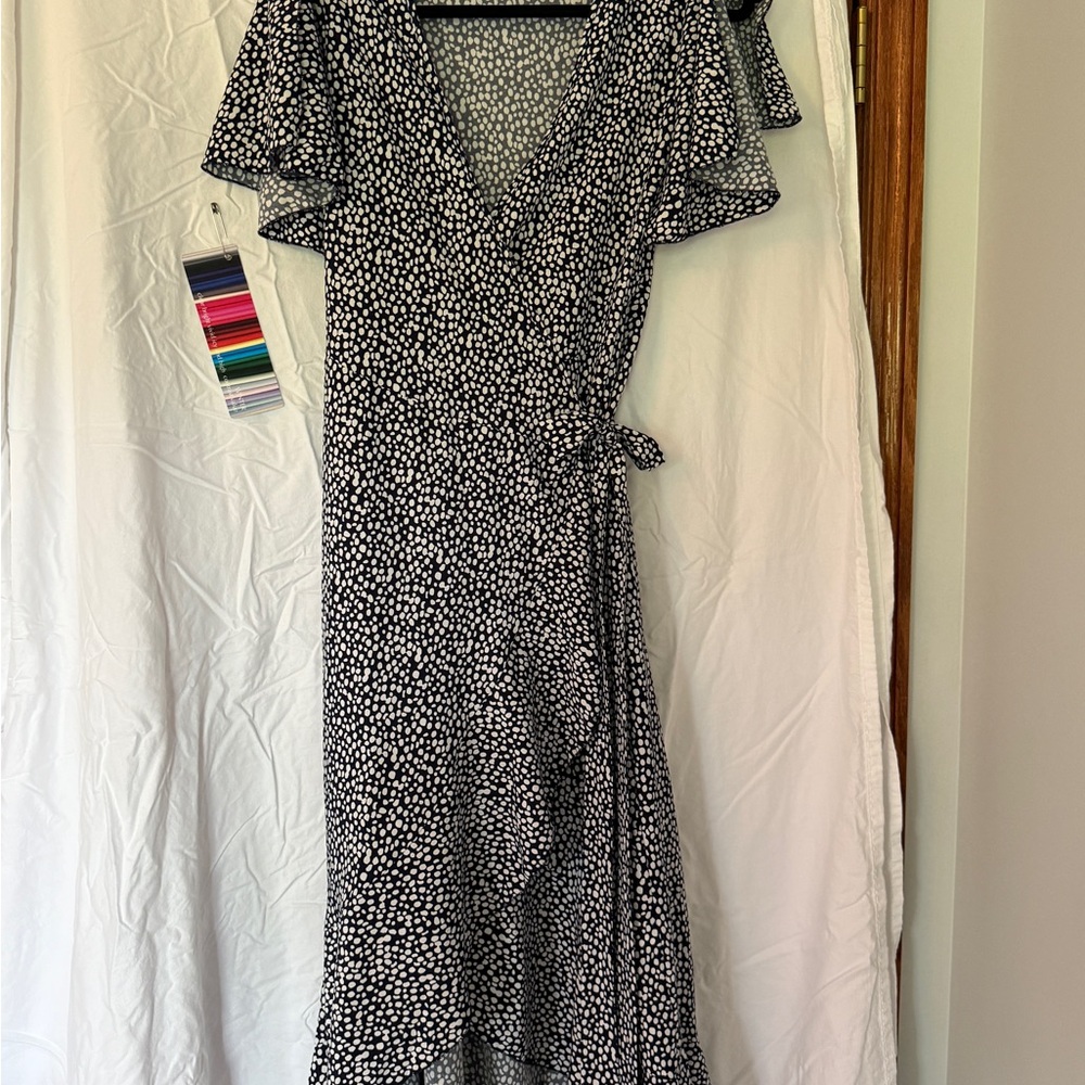 Cupshe Blue and White Wrap Sundress